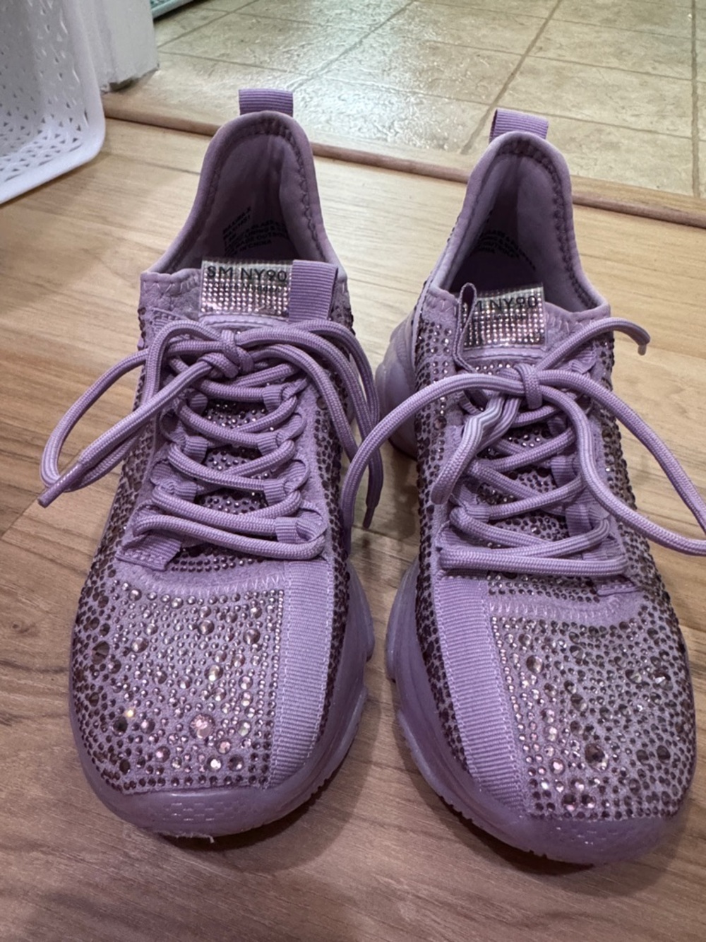 Lavender Crystal Steve Madden women's Maxima-R